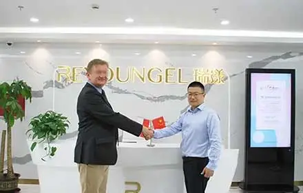 Polish Customer Mr. Konrad Zarzecki Visited Shanghai Ruiyang Biotechnology Co., Ltd.